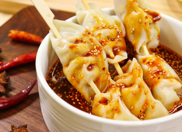 覆蓋家庭客群，注重“堂食+外賣”雙渠道